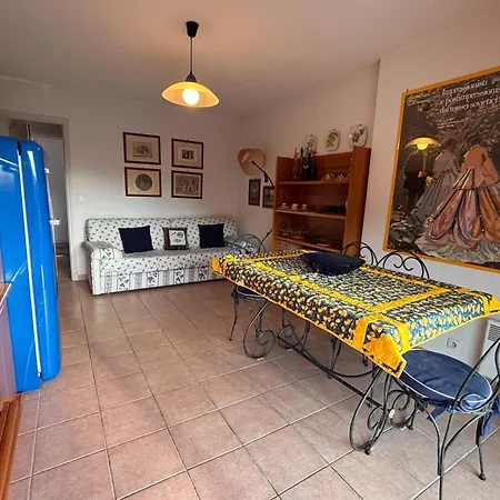 Exceptional Sea View And Beaches 30 Meters Away * Saint-Raphael (Var)